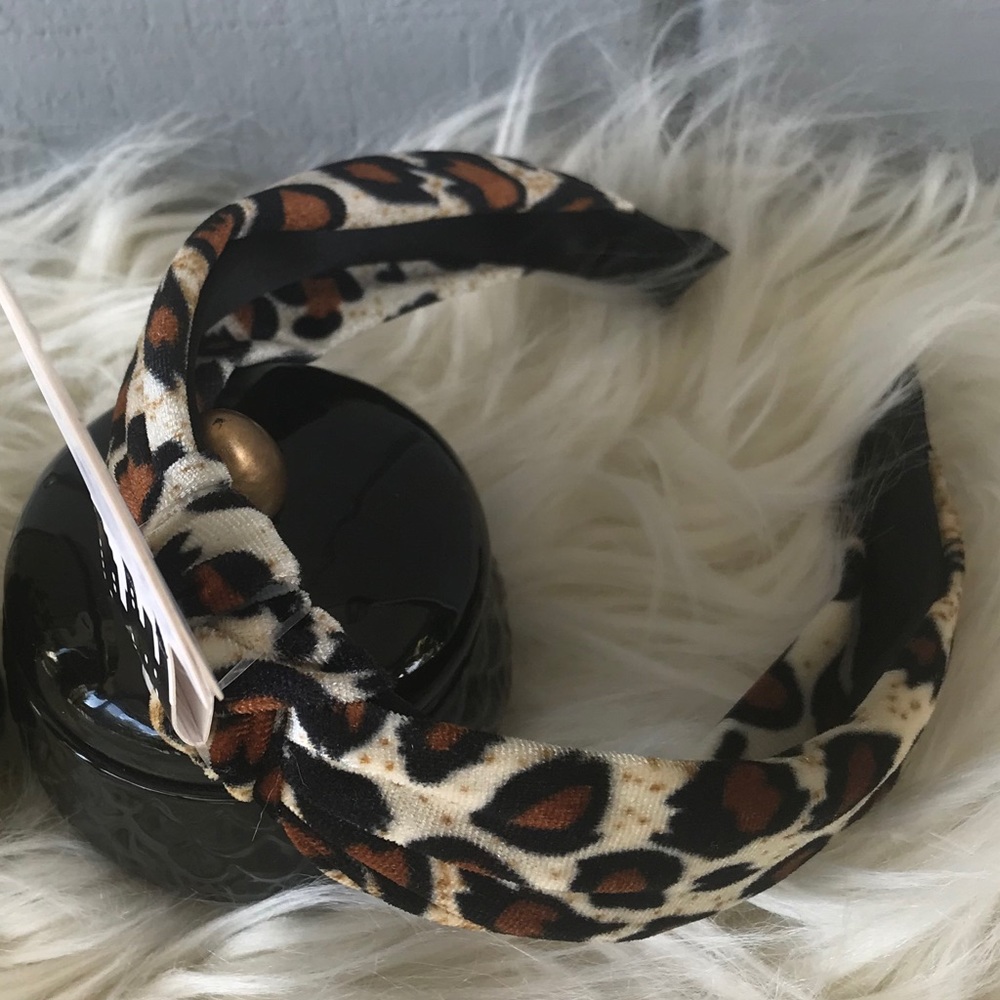 NWT Nicole Miller NY Animal Print Knot Headband